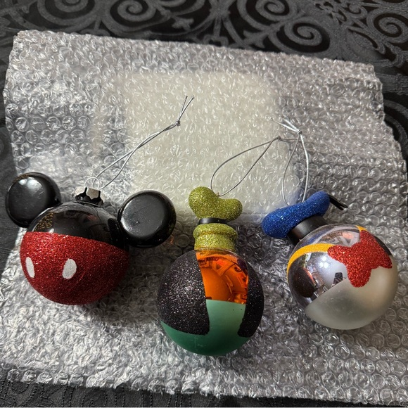 Disney ornament set - Picture 2 of 2